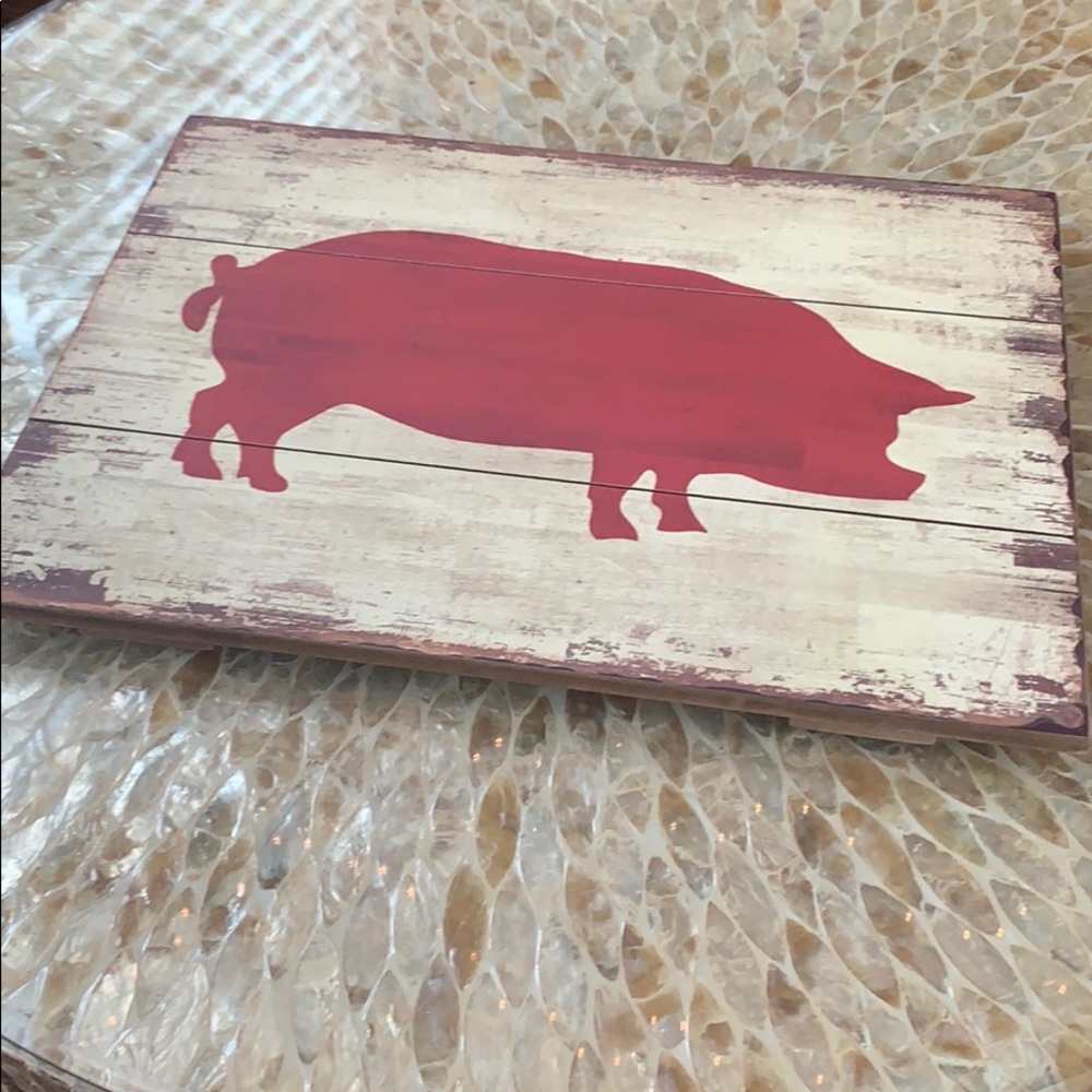 Wooden Pig Barnyard Design Sign - Picture 2 of 4